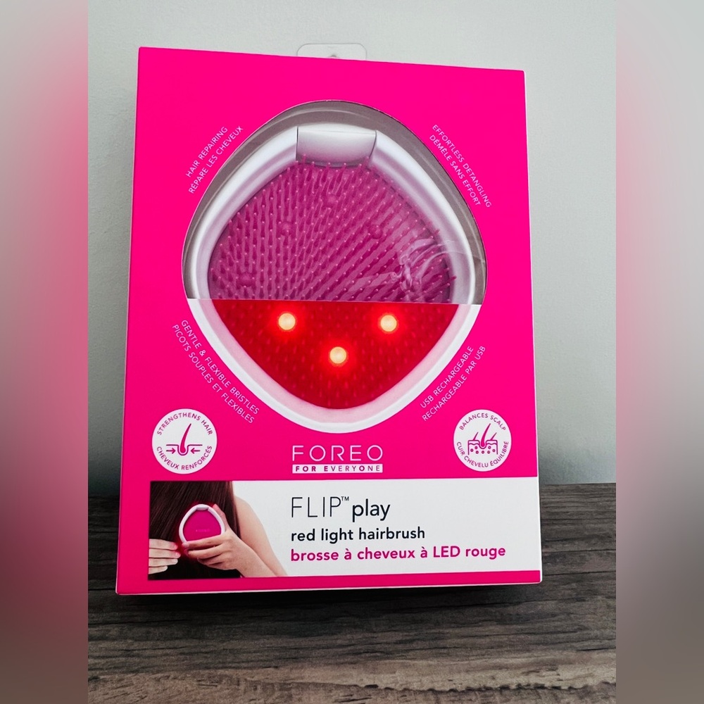 FOREO Flip Play LED Hairbrush - Pink